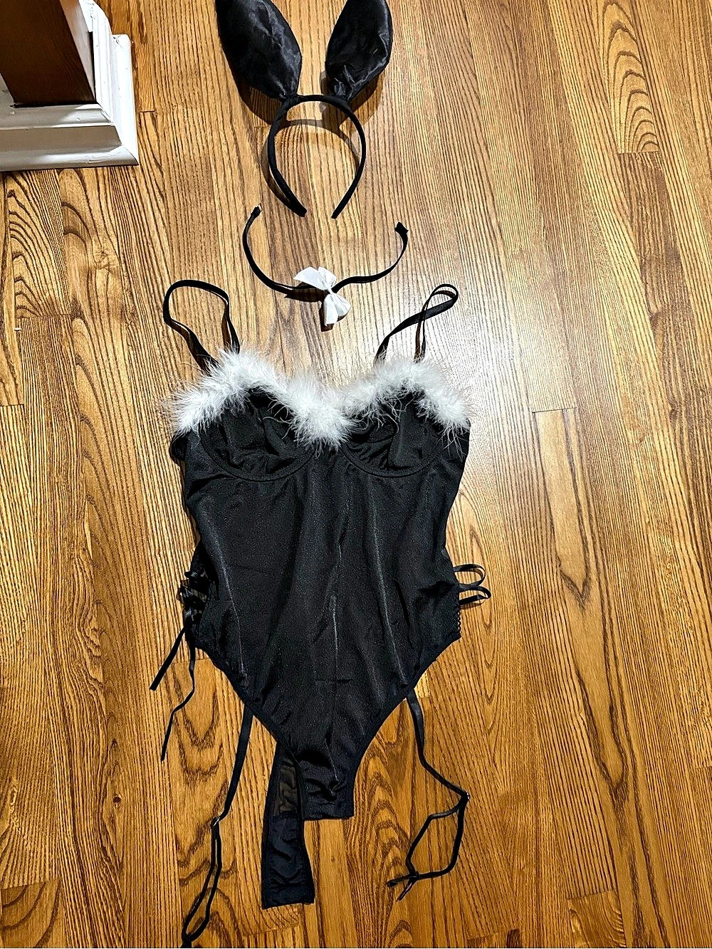 Brand new Windsor Bunny Bombshell Bodysuit size M